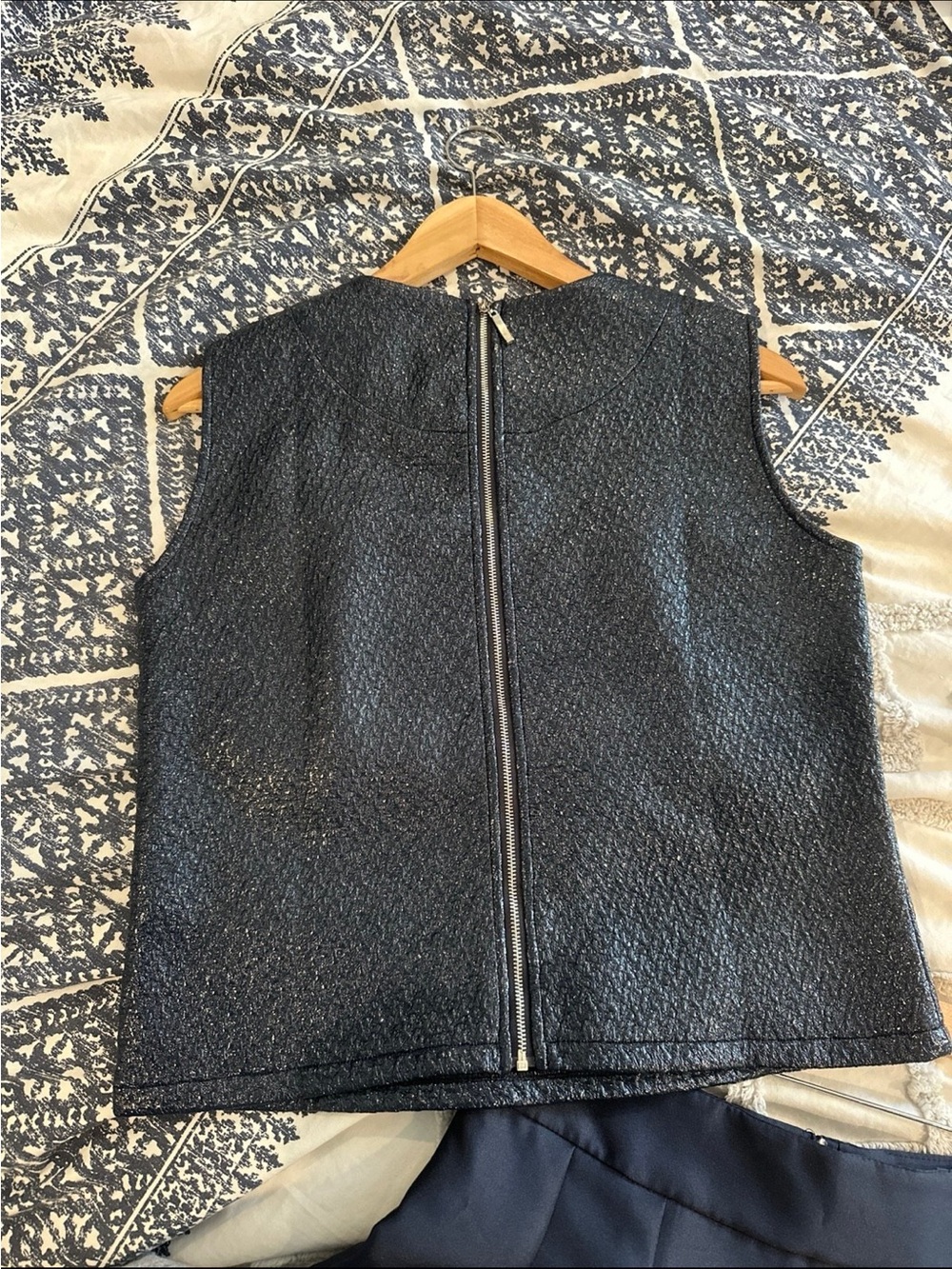 NWT Women’s Textured Sleeveless Polished Top